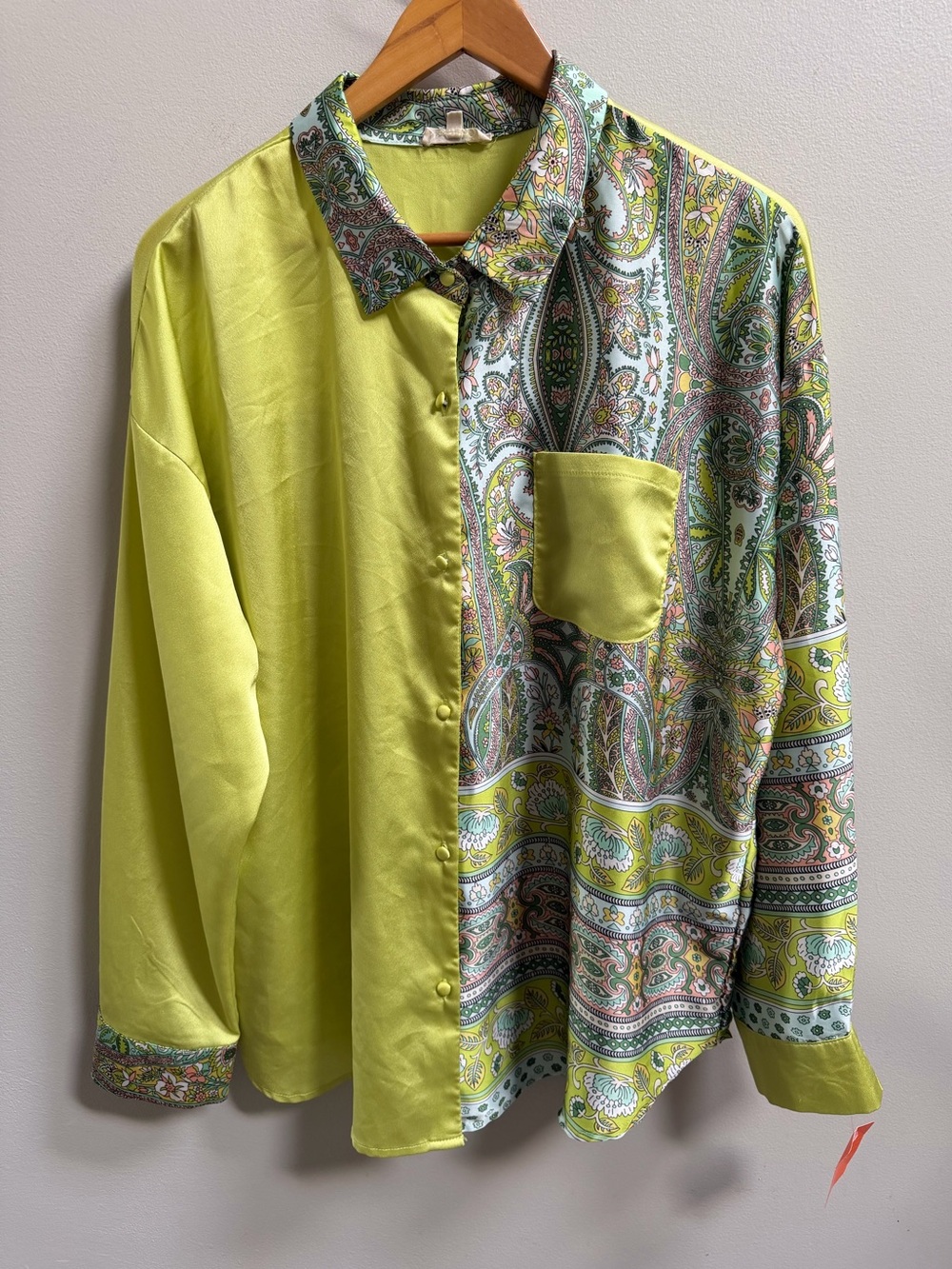 NEW Easel Los Angeles 2X Boho Chic Satin Paisley Oversized Colorblock Blouse